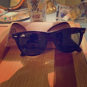 🦄Rayban sunglasses RB 2140F $65